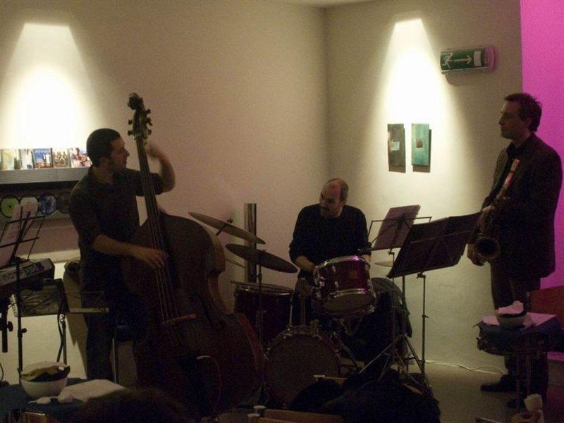 Hotel Franklin Feel The Sound Rom