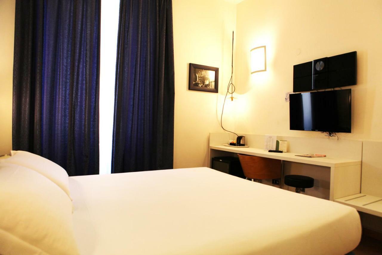 Hotel Franklin Feel The Sound Rom